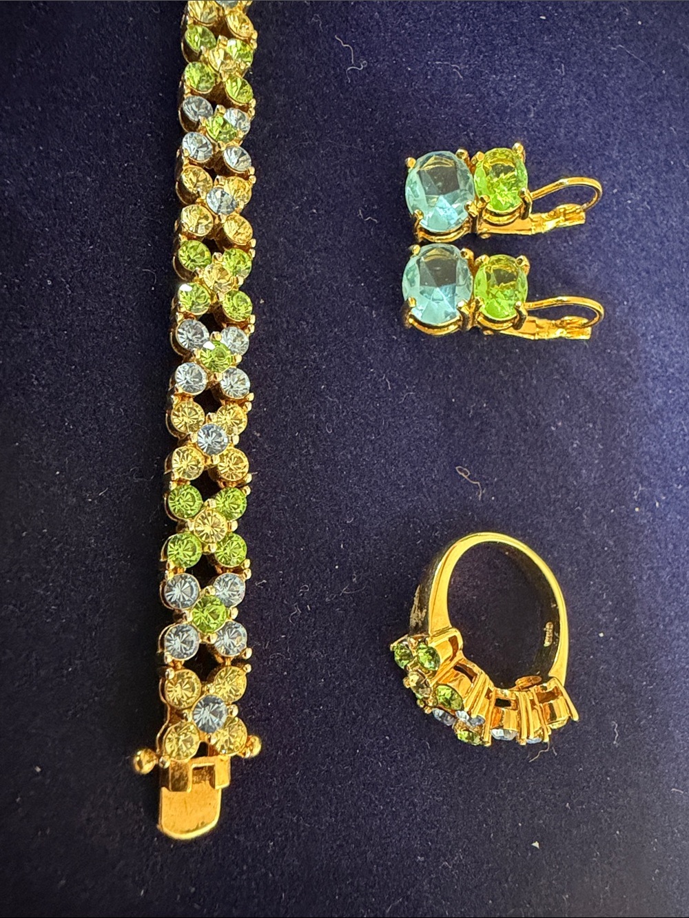 Vintage Joan Rivers Signed Crystal Jewelry Set
